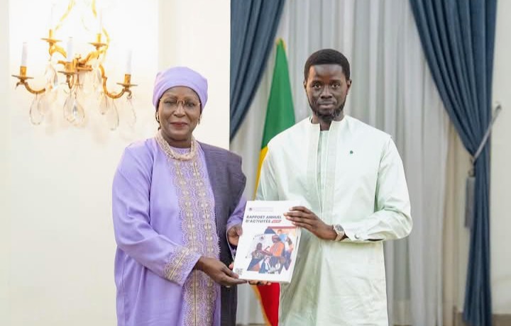 Remise officielle des rapports annuels d'activités de la CNDH à Son Excellence Monsieur le Président de la République